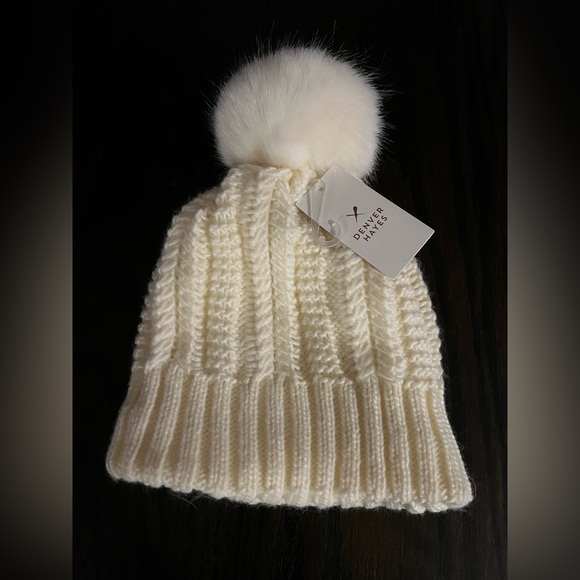 Denver Hayes Accessories - NWT Denver Hayes Ivory Knit Hat with Fluffy Pom-Pom